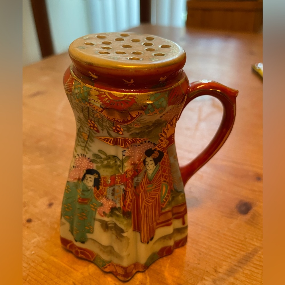 Vintage Japanese Porcelain Sugar Sifter Kutani Style Rare 4.5”‎